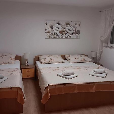 Apartment Radalj Kaštela Exteriör bild