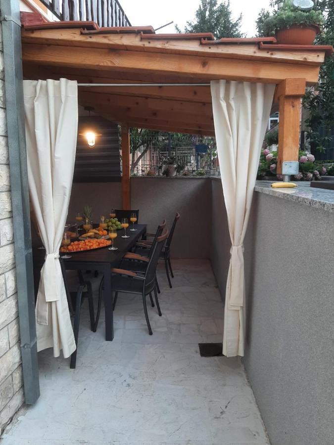 Apartment Radalj Kaštela Exteriör bild