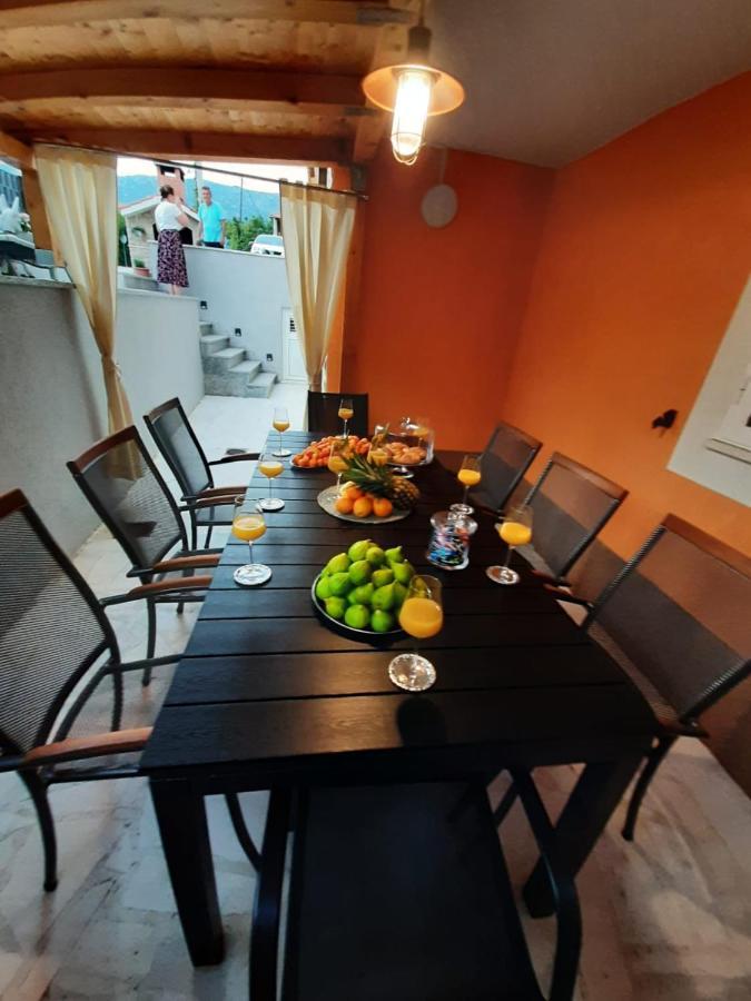Apartment Radalj Kaštela Exteriör bild