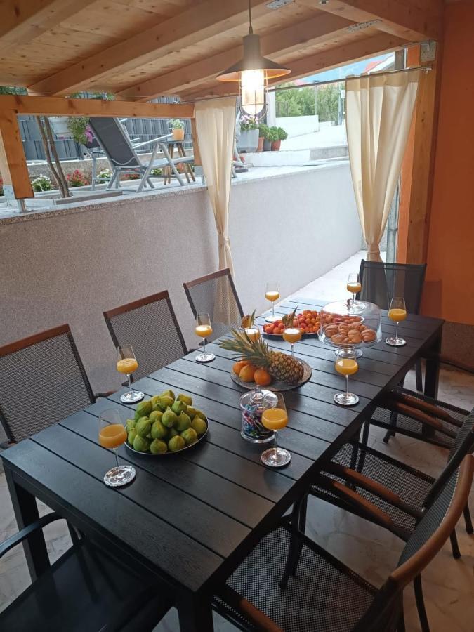 Apartment Radalj Kaštela Exteriör bild