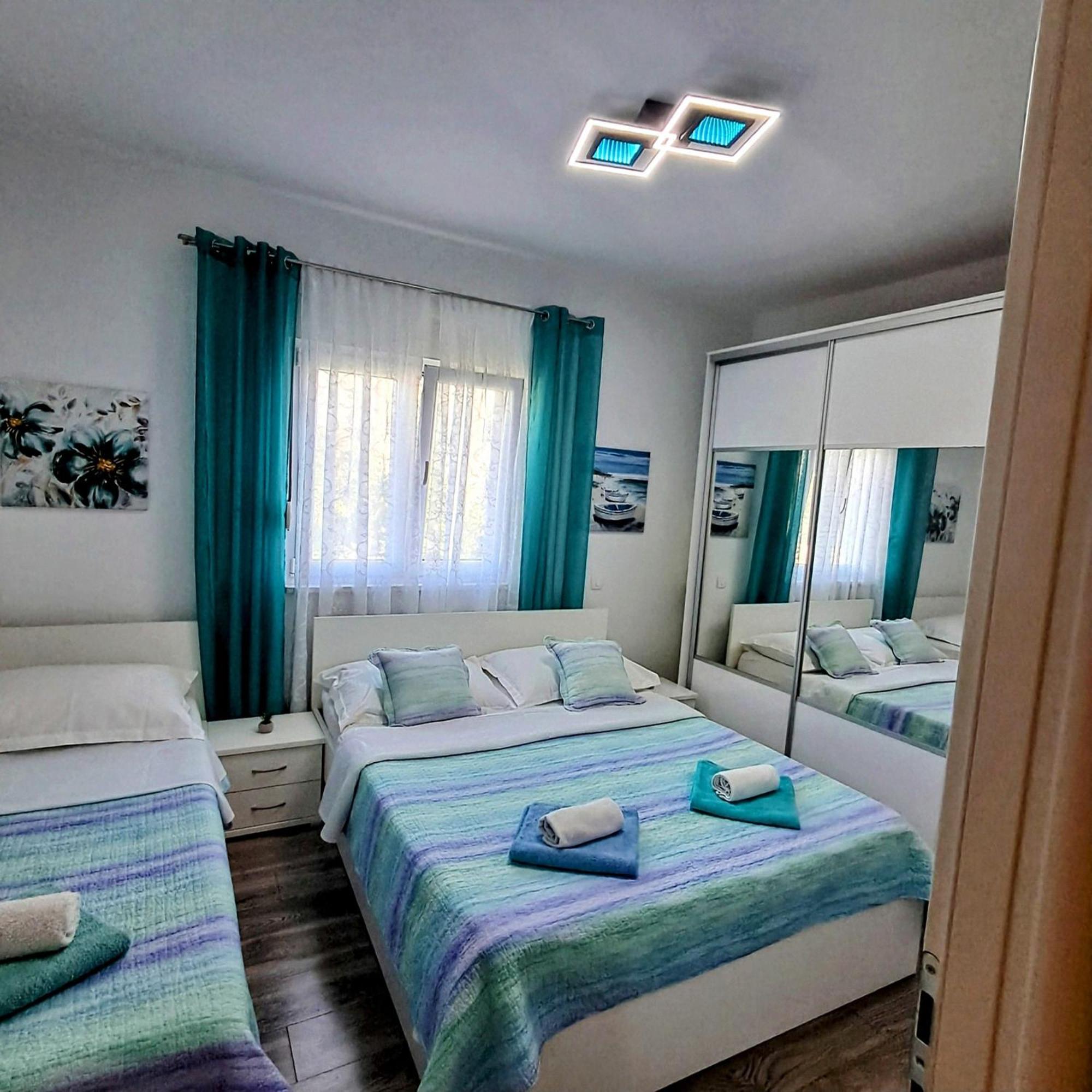 Apartment Radalj Kaštela Exteriör bild
